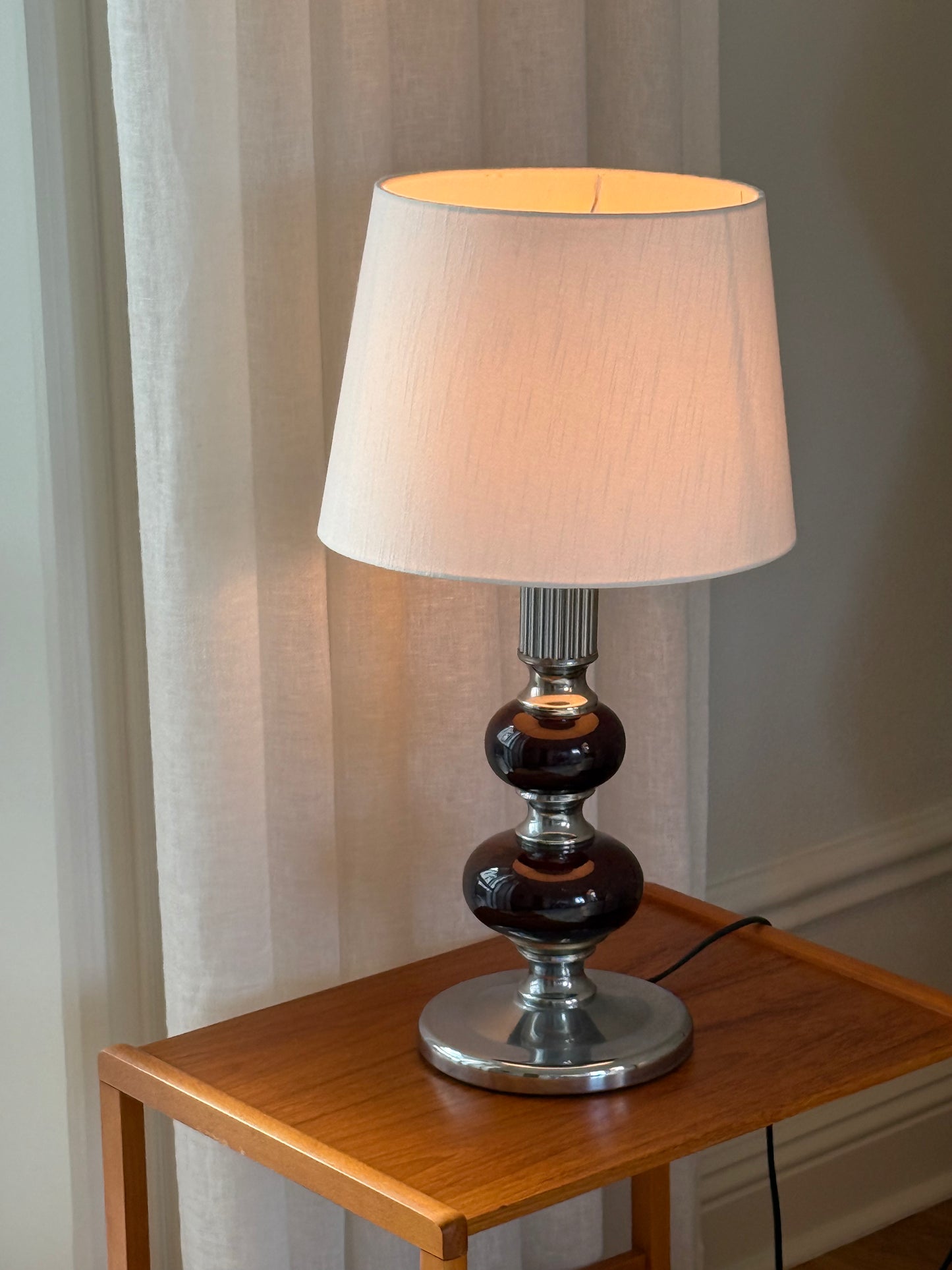 CHROME LAMP