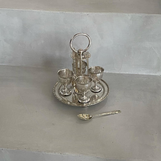 EGG HOLDER