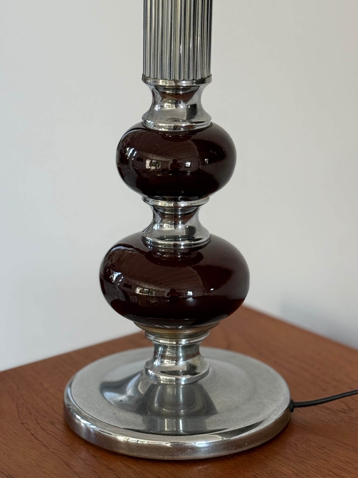 CHROME LAMP