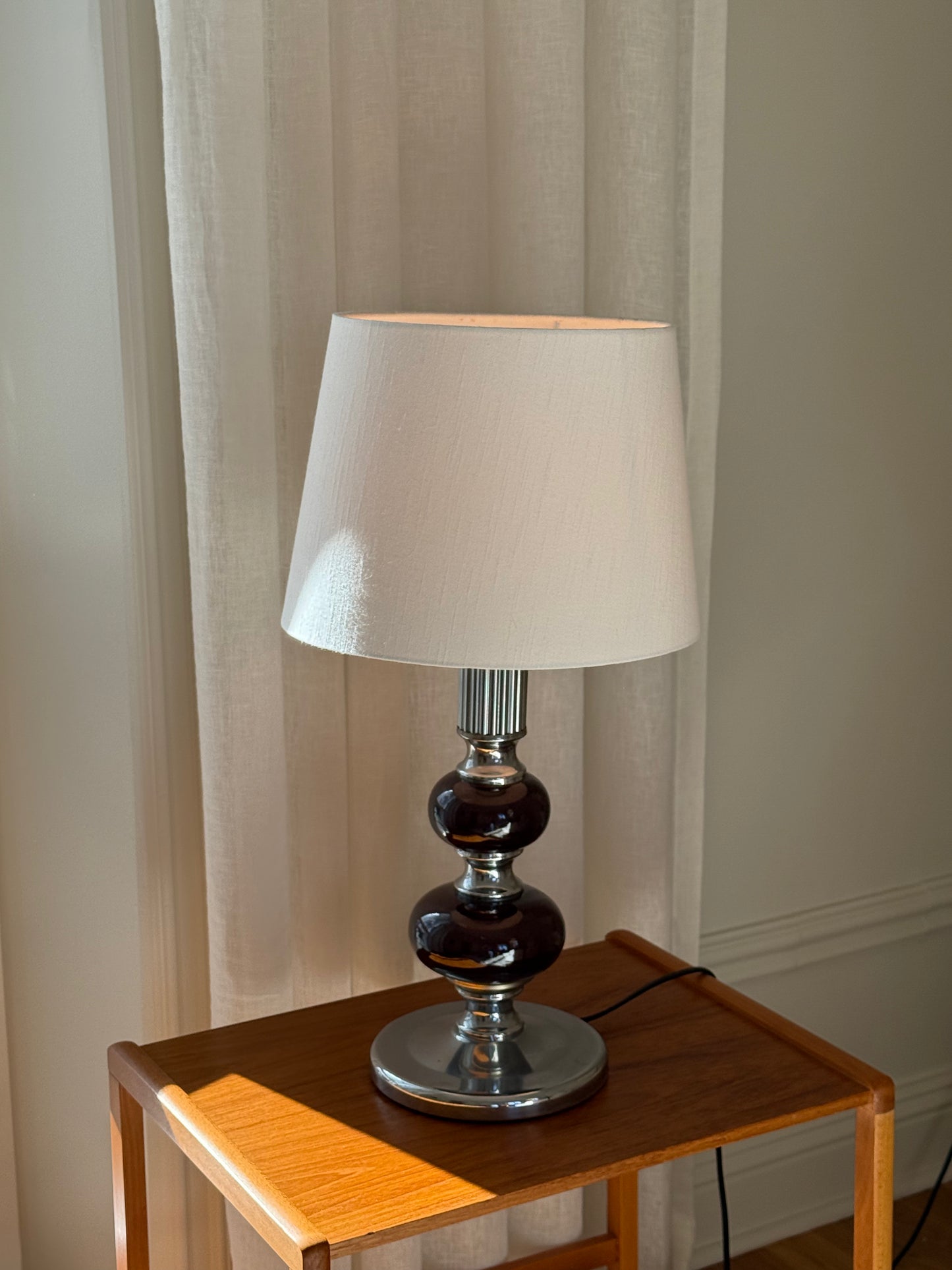 CHROME LAMP