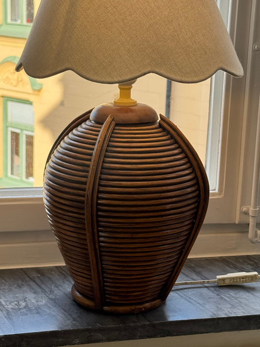 PENCIL REED TABLE LAMP